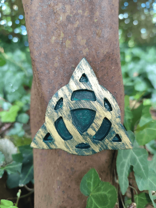 Magnet Triquetra