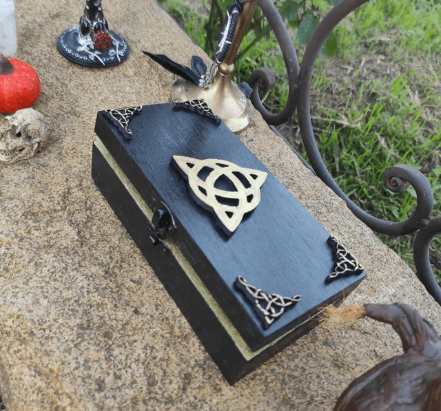 Boite Triquetra