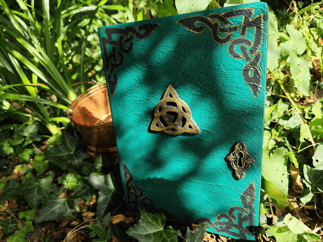 Grimoire Triquetra vert