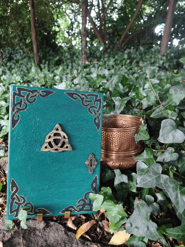 Grimoire Triquetra vert